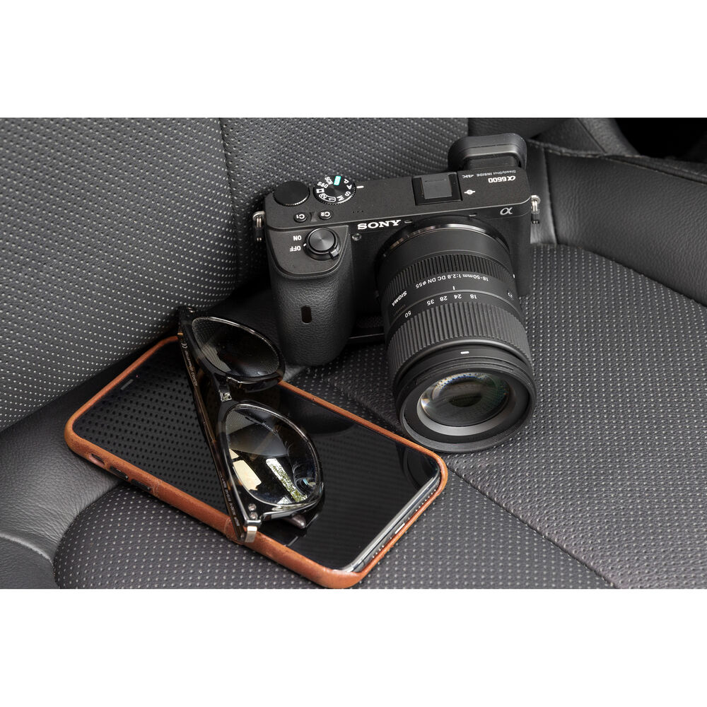 Sigma 18-50mm f/2.8 DC DN Contemporary za Sony E - 6